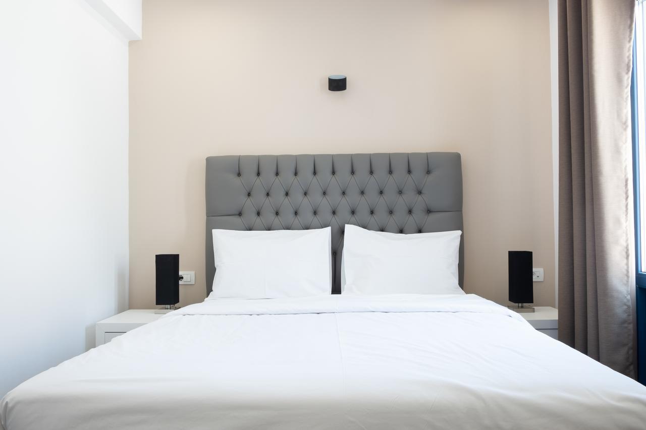 Tristhenia Aparthotel Периса Екстериор снимка