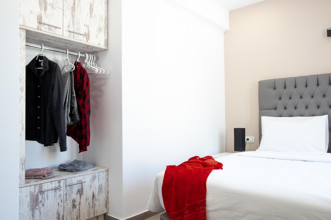 Tristhenia Aparthotel Периса Екстериор снимка