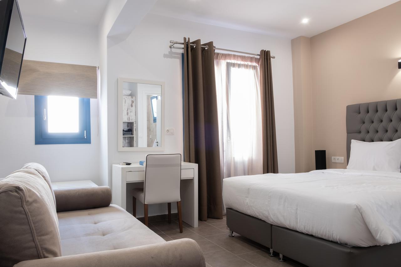 Tristhenia Aparthotel Периса Екстериор снимка