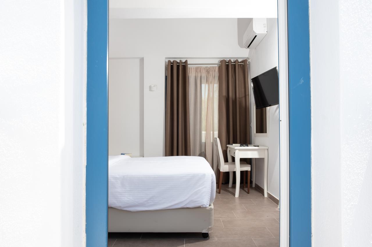 Tristhenia Aparthotel Периса Екстериор снимка