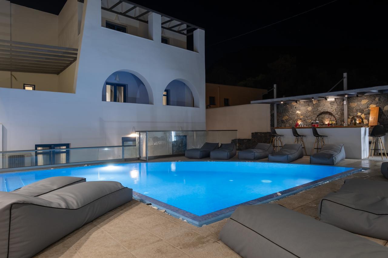 Tristhenia Aparthotel Периса Екстериор снимка